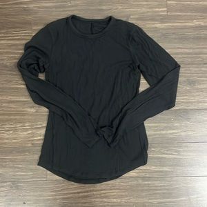 lululemon black hold tight longsleeve shirt, great condition!